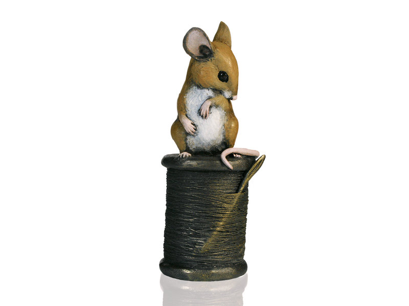 Michael Simpson Wild Life mouse figurine - mouse on yarn spool