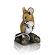 Maus auf Erdnüssen