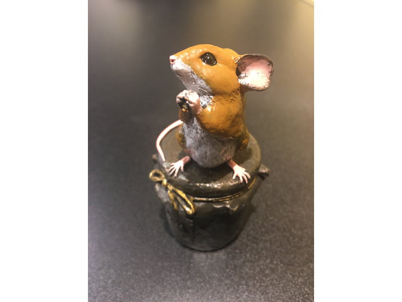 Michael Simpson Wild Life mouse figurine