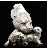 Sculpture otter  with puppies