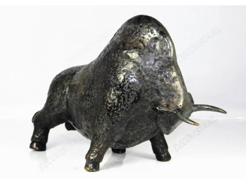 L' Art Bronze Bison sculpture in bronze