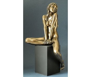 BodyTalk Estatua femenina desnuda sobre pedestal