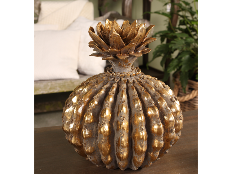 Decoración de cactus de esfera en oro vintage