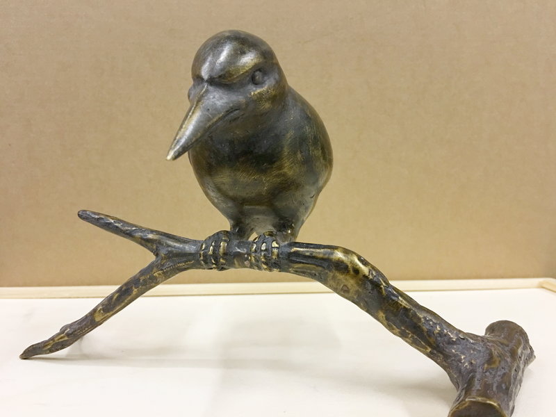 L' Art Bronze Bronzen ijsvogel op tak, bruin gepatineerd