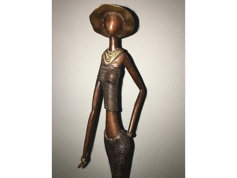 African Art Mujer con sombrero en bronce, Burkina Faso