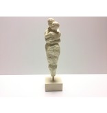 Creamy white figurine "Embrace"