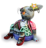 Toms Drag Nicky, rabbit figurine with red pumps