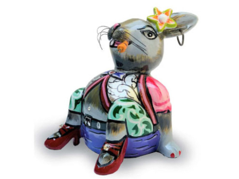 Toms Drag Nicky, rabbit figurine with red pumps