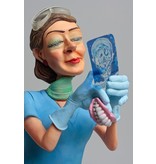 Forchino Art image of a dentist