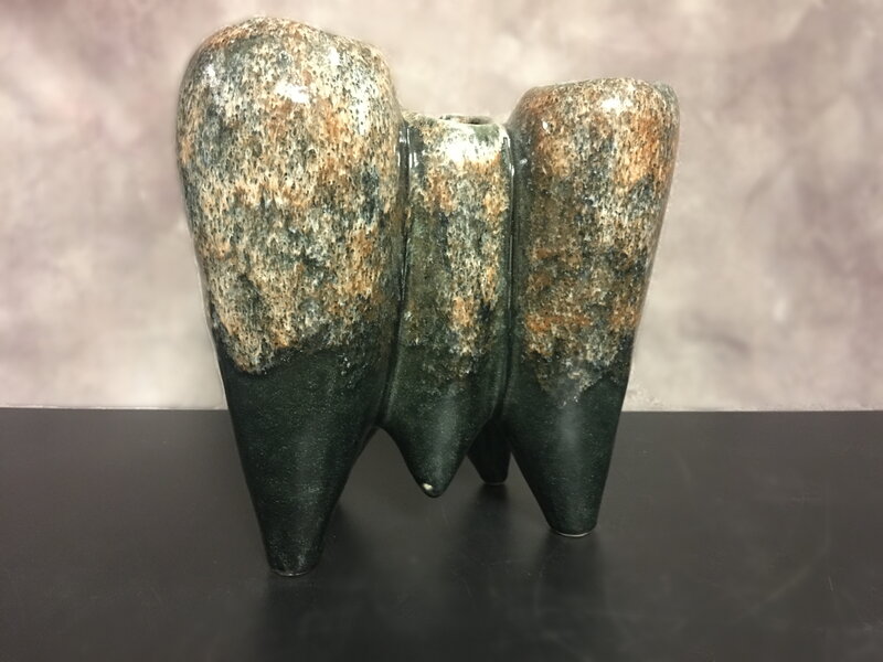 Glazed pottery vase Quintet