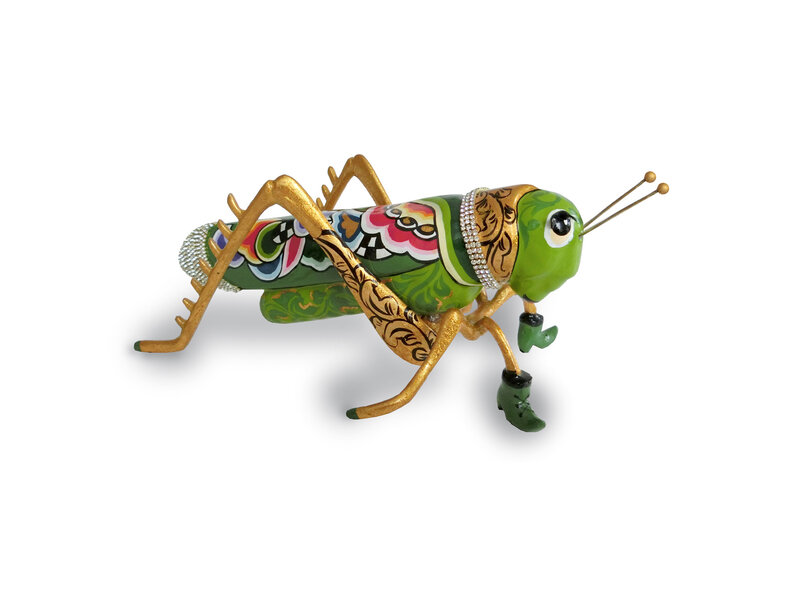 Toms Drag Grasshopper sculpture
