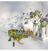 Toms Drag Grasshopper sculpture