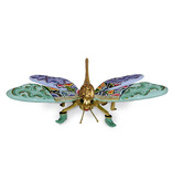 Toms Drag Dragonfly Belle auf grünen Stiefeln