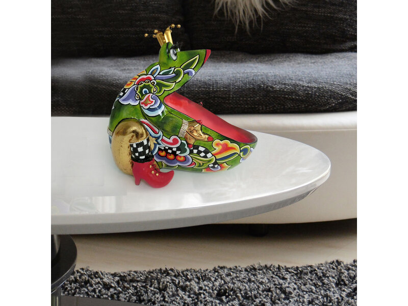 Toms Drag Frog bowl and fairytale prince