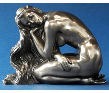 BodyTalk Female nude sculpture - resting