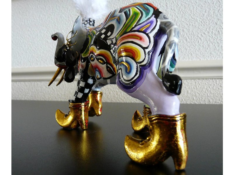 Toms Drag Elephant Skulptur Hannibal