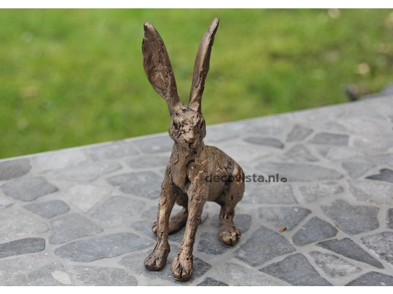 Frith Hare sculpture Ted, alerted