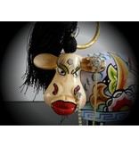 Toms Drag Cow statue Loretta