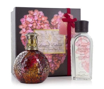 Ashleigh & Burwood Geschenkset Rosebud geurlamp - S met romance olie