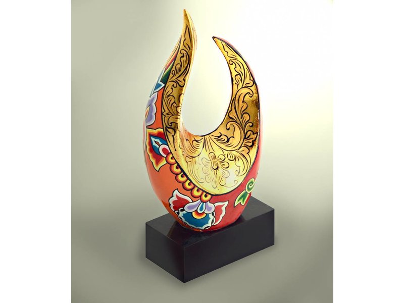 Toms Drag Flame, Flamme, Flammenskulptur auf Sockel