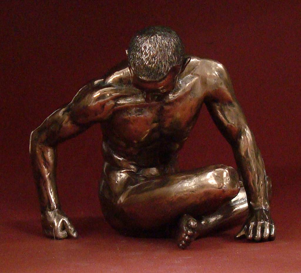 man poses 72468 Akt Skulptur Figur L = 15.00 cm Athlet knieend BODY TALK