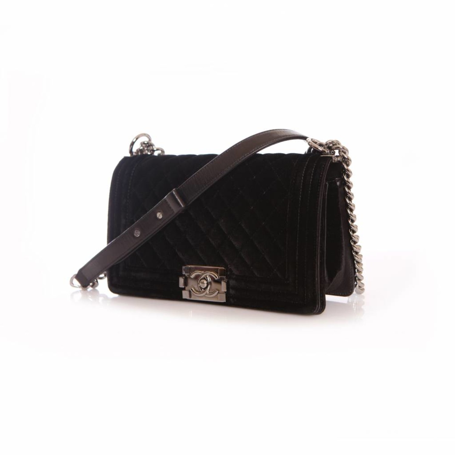 Chanel, boy bag in black velvet. - Unique Designer Pieces