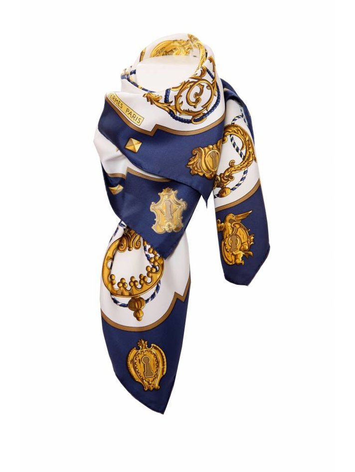 Chanel, Vintage paars zijde shawl met goudkleurig - Unique Designer Pieces