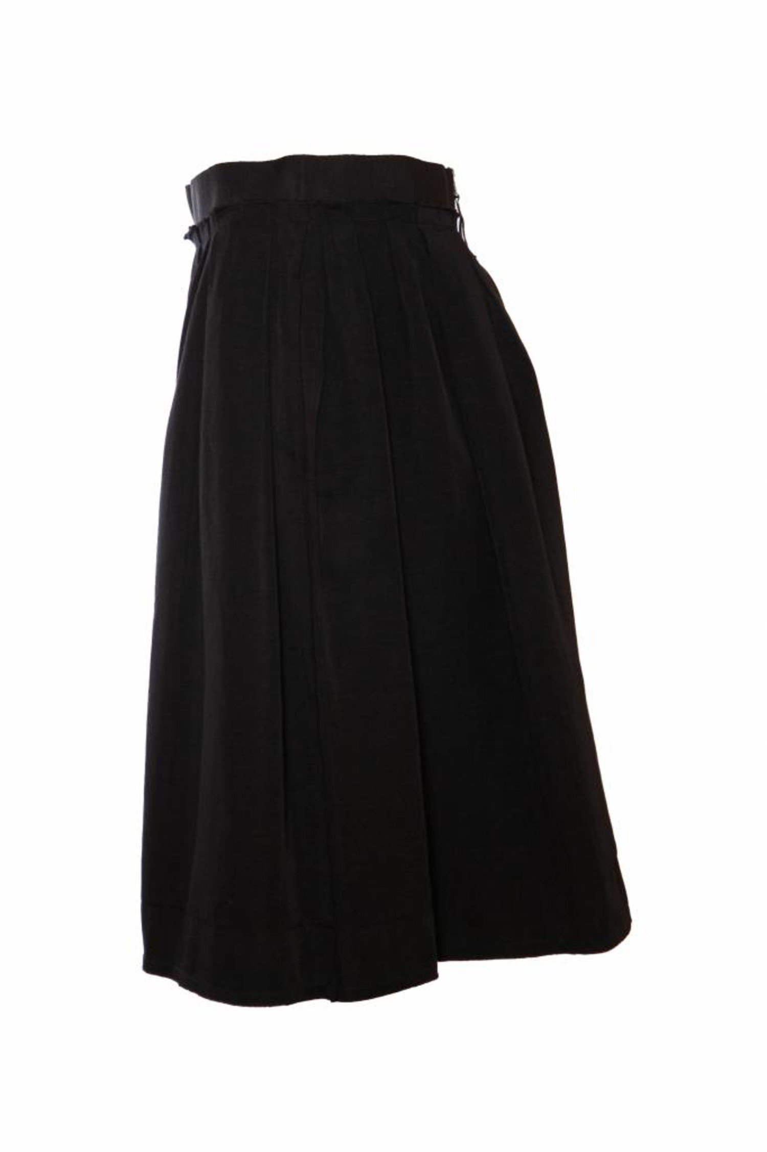 Dolce & Gabbana, black pleated skirt in size IT46/M. - Unique Designer ...
