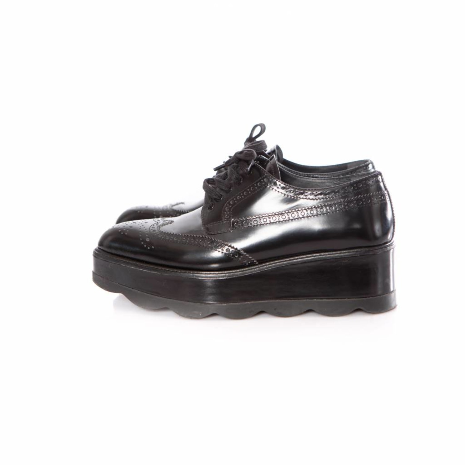 Prada, Black High-shine leather thick sole brogues. - Unique  display picture 2