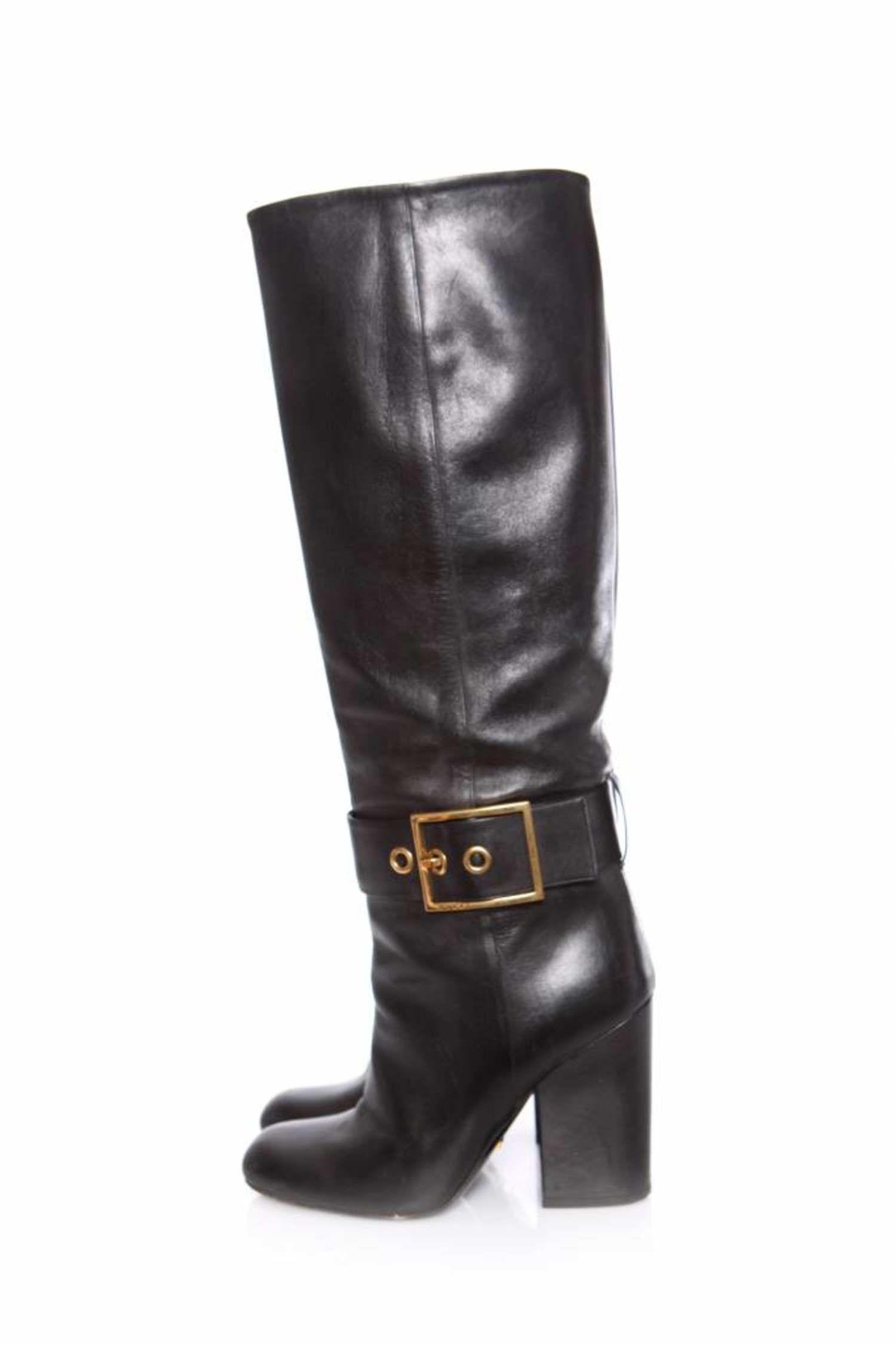 gucci leather boots with buckle