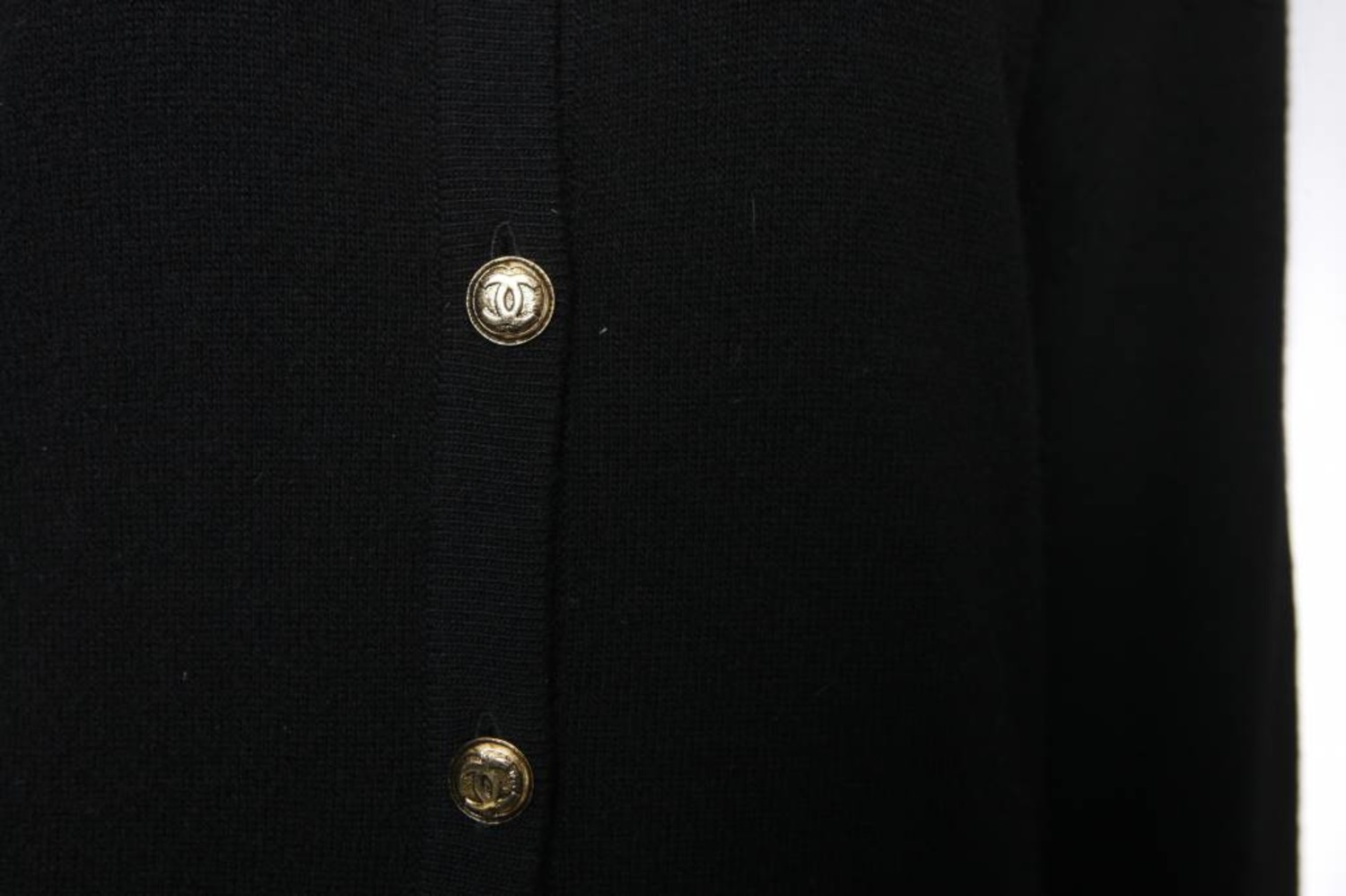 Chanel, black cashmere cardigan in size FR38/S. - Unique Designer Pieces