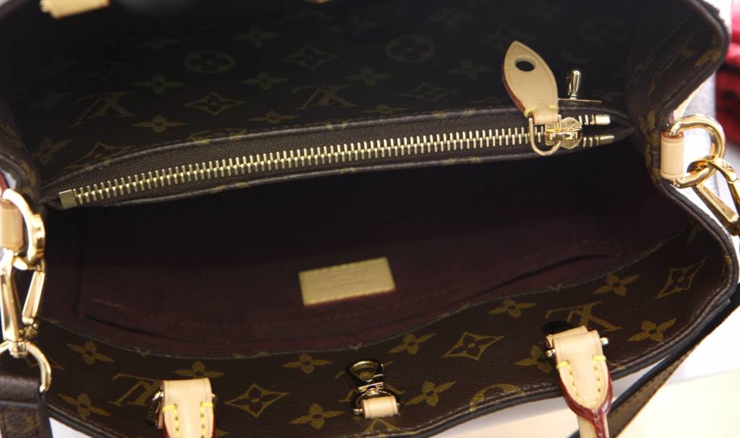 Montaigne cloth handbag Louis Vuitton Brown in Cloth - 33624219