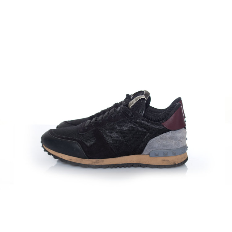 Valentino, Camouflage rockrunner sneakers in black/bordeaux in size 39 ...