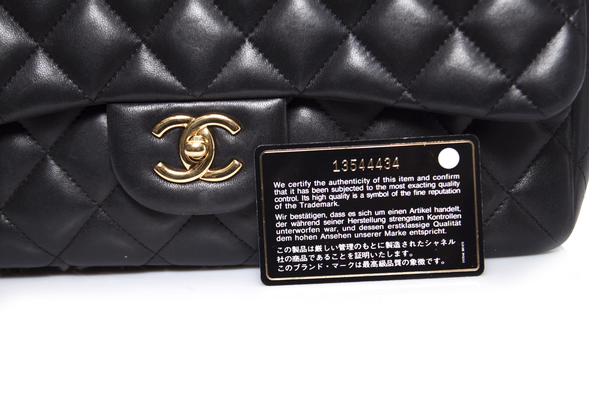 Chanel Jumbo Timeless Classic flap bag Black Leather ref.270373