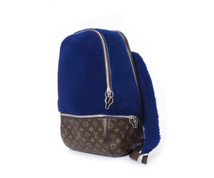 케로 🦋 Kero on X: [AIRPORT] GD in Louis Vuitton Marc Newson Fleece Backpack  Blue $5900  / X