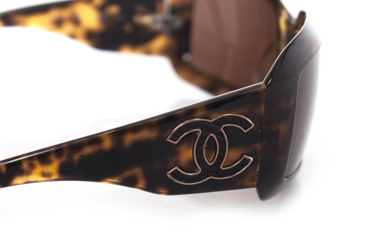 CHANEL Lizard CC Sunglasses Chanel Lizard Trim Interlocking CC Logo Sunglasses - Silver  main image 2