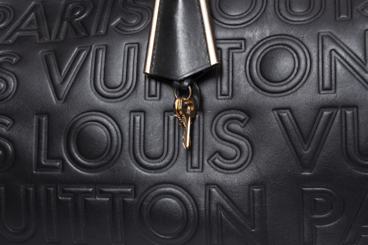 Louis Vuitton, Calfskin embossed speedy cube Black Leather ref