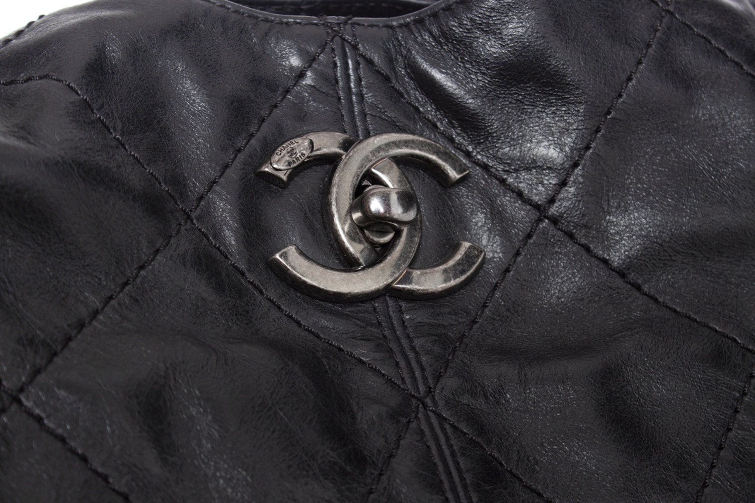 Chanel Hobo Leather Shoulder Bag in Rust - J'adore Fashion Boutique