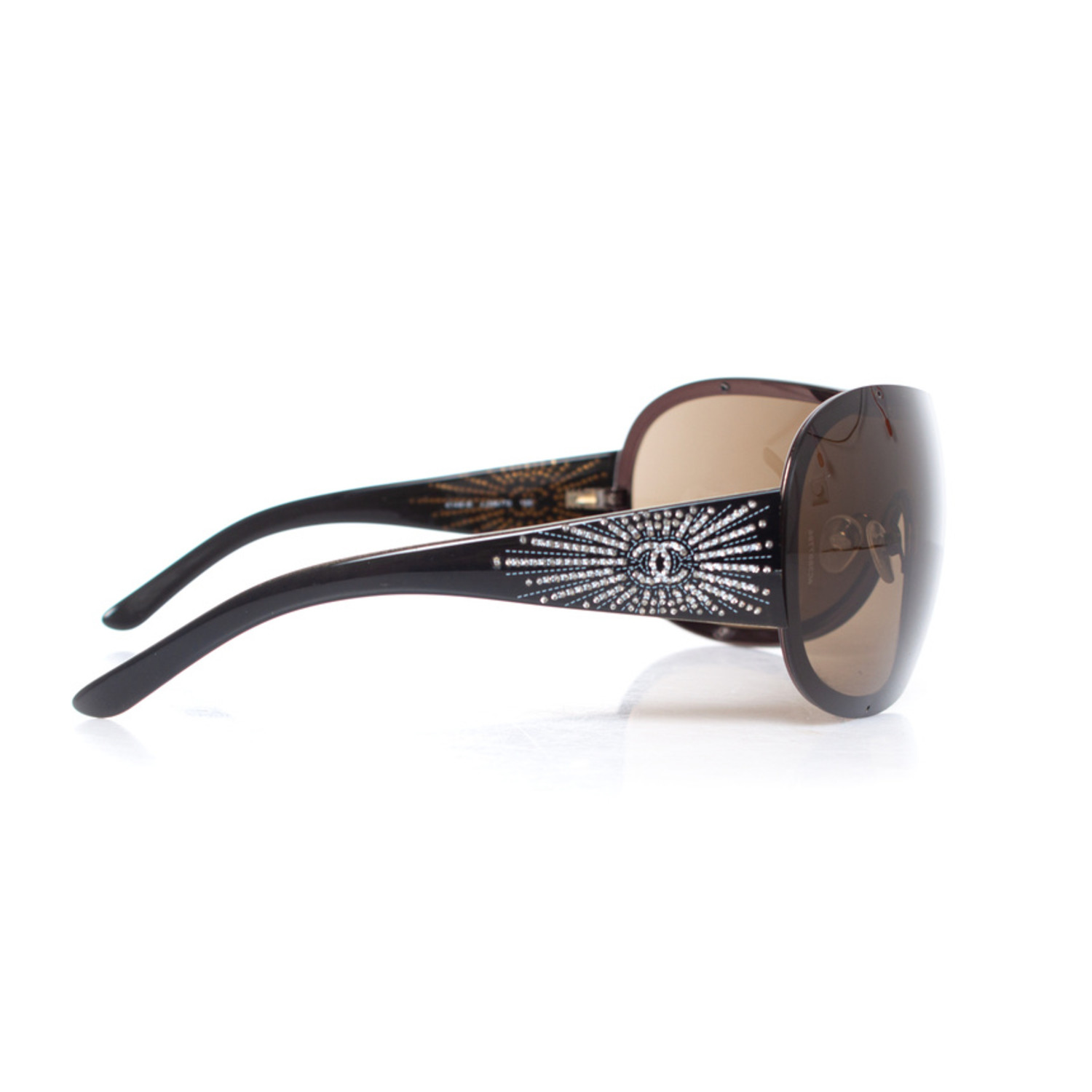 Chanel, embellished CC logo shield sunglasses - Unique Designer Pieces