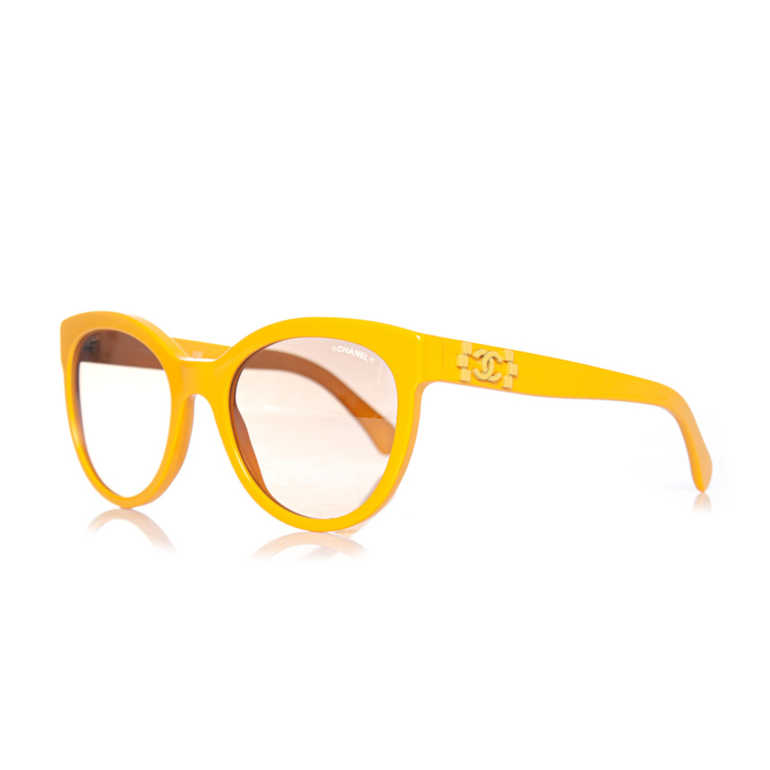 Chanel, Yellow boy Lego CC sunglasses - Unique Designer Pieces display picture 3