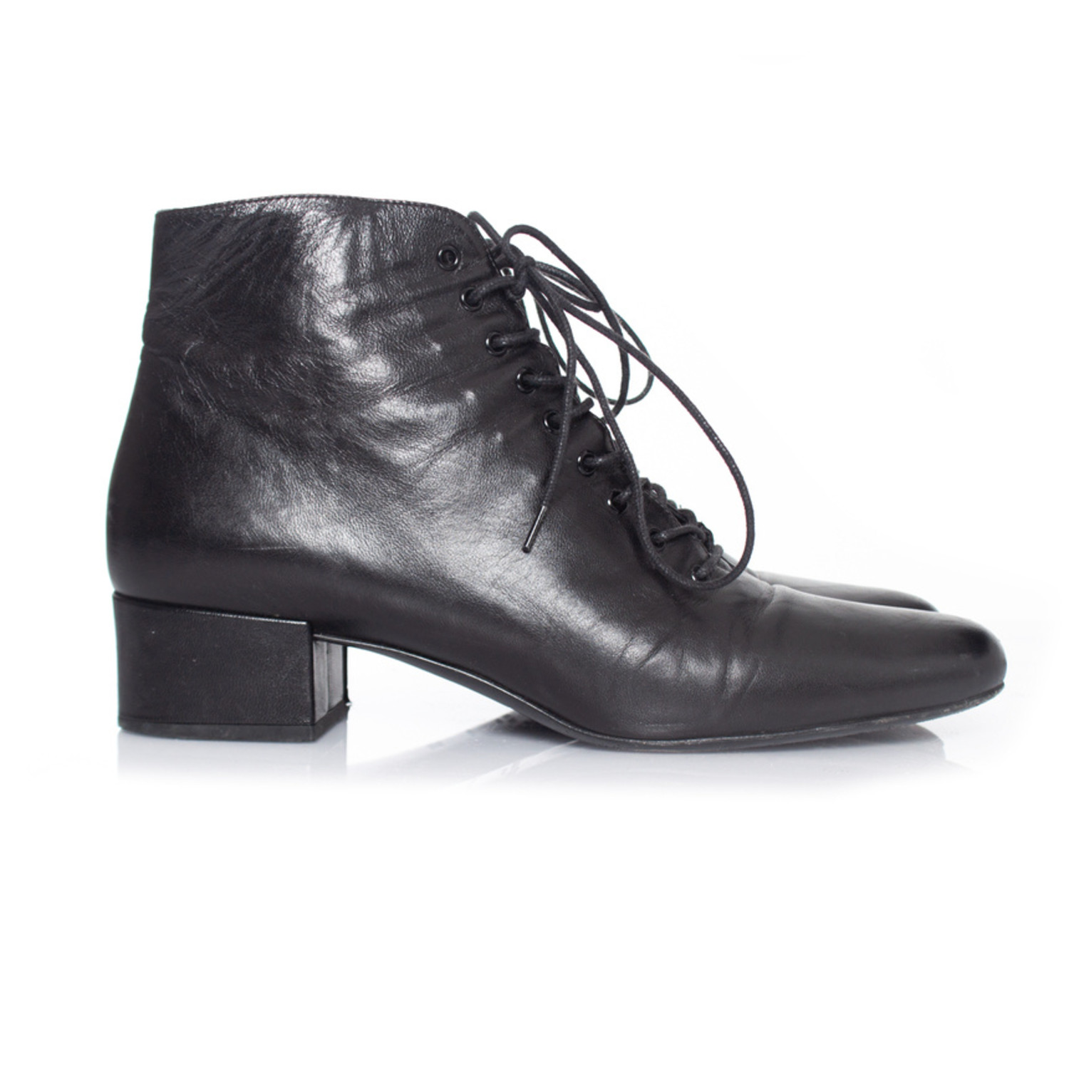 SAINT LAURENT Leather Ankle Boots 新品 Saint Laurent, Lace-up leather ankle boots - Unique Designer Pieces