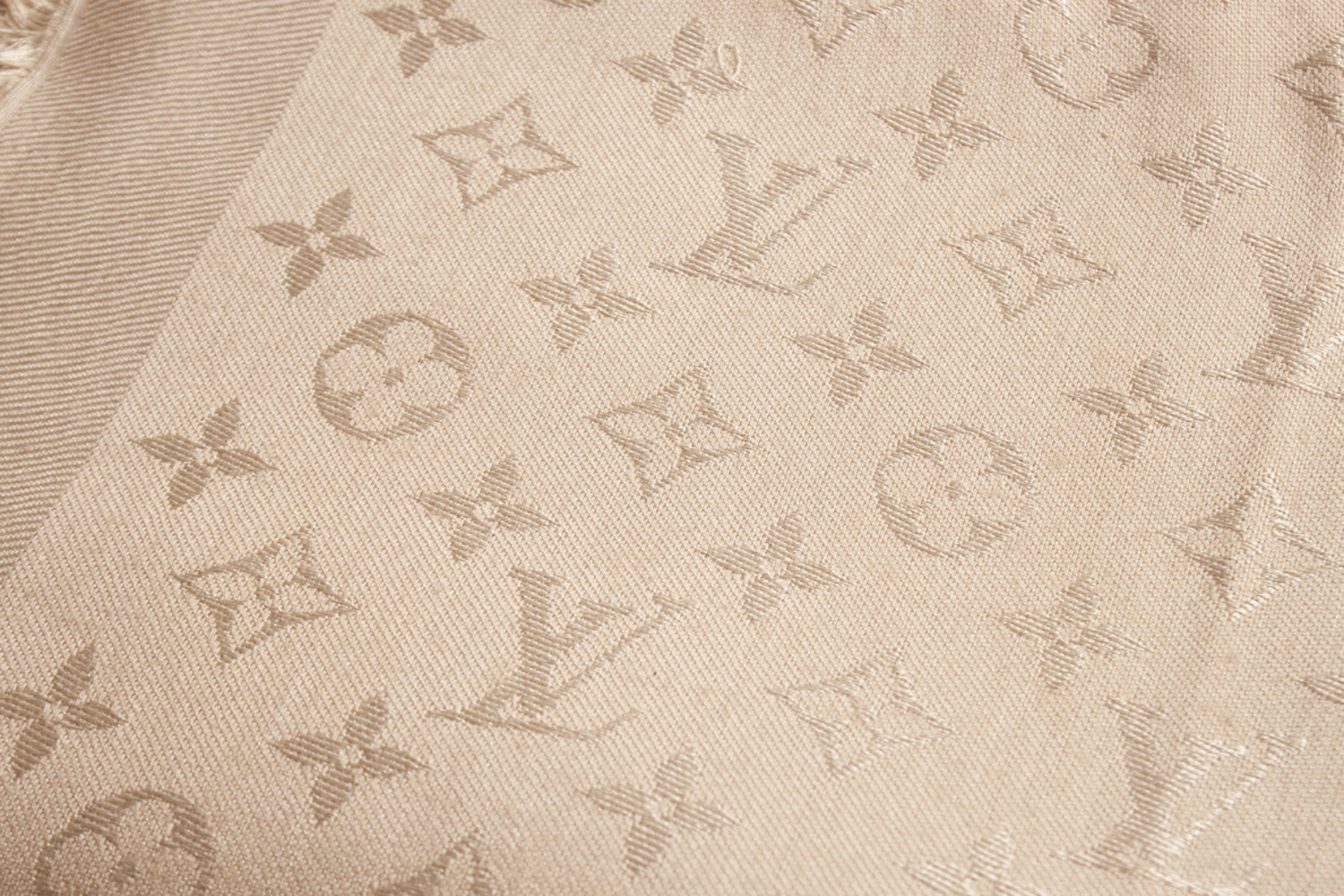 Louis Vuitton Beige Monogram Scarf ○ Labellov ○ Buy and Sell