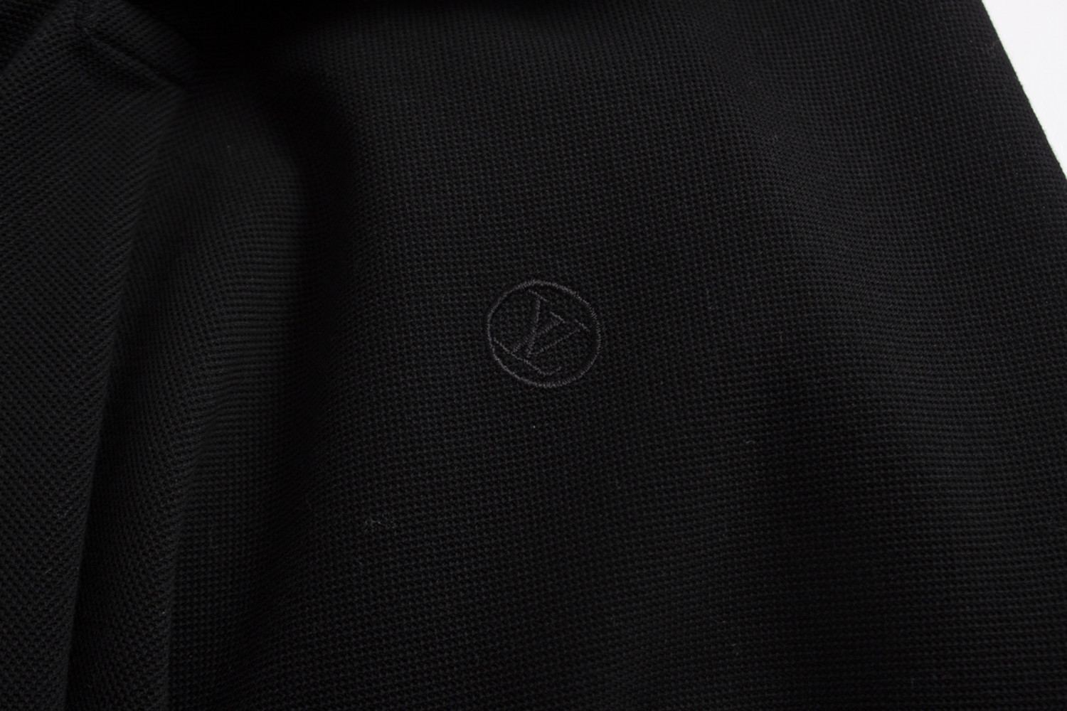 Louis Vuitton, Polo in black - Unique Designer Pieces