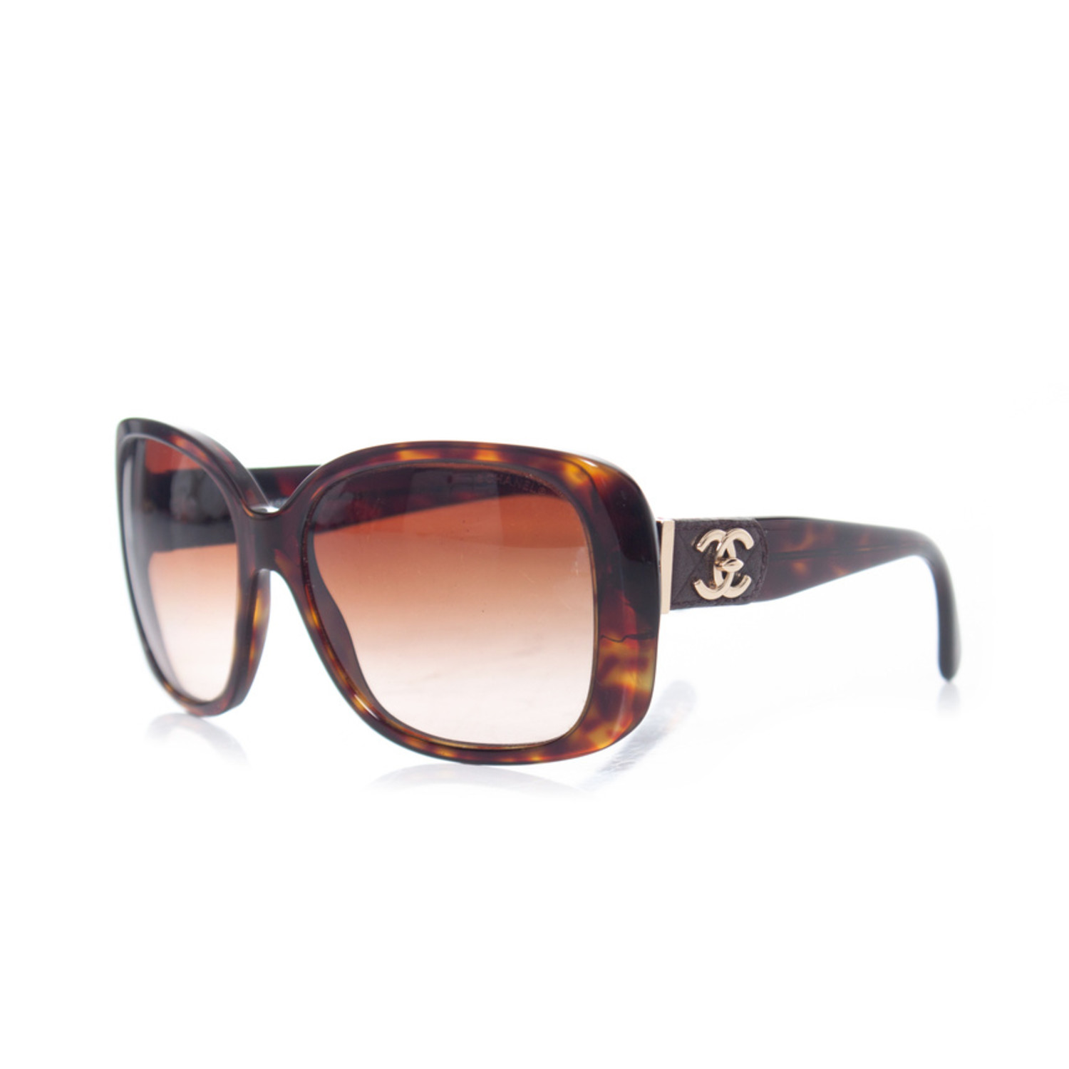 CHANEL CC Turnlock Sunglasses Chanel Heart Turnlock Interlocking CC Logo Sunglasses  main image 3