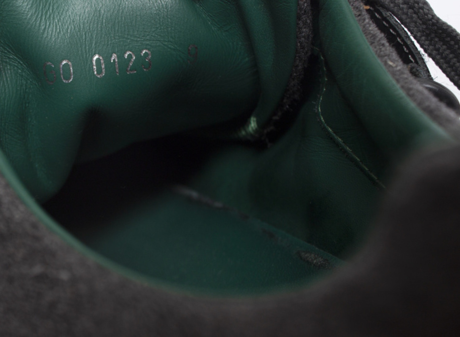 Louis Vuitton, Damier velcro sneakers Grey Leather ref.1003545 - Joli Closet