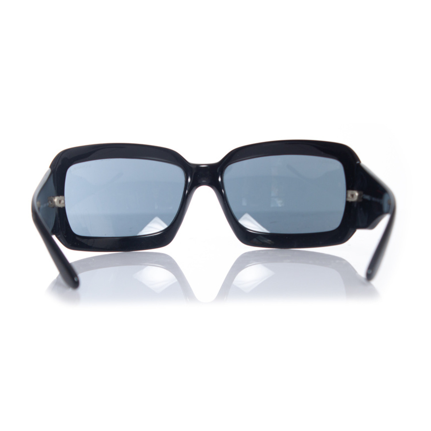 Chanel, Black vintage sunglasses - Unique Designer Pieces Chanel, Black vintage sunglasses - Unique Designer Pieces