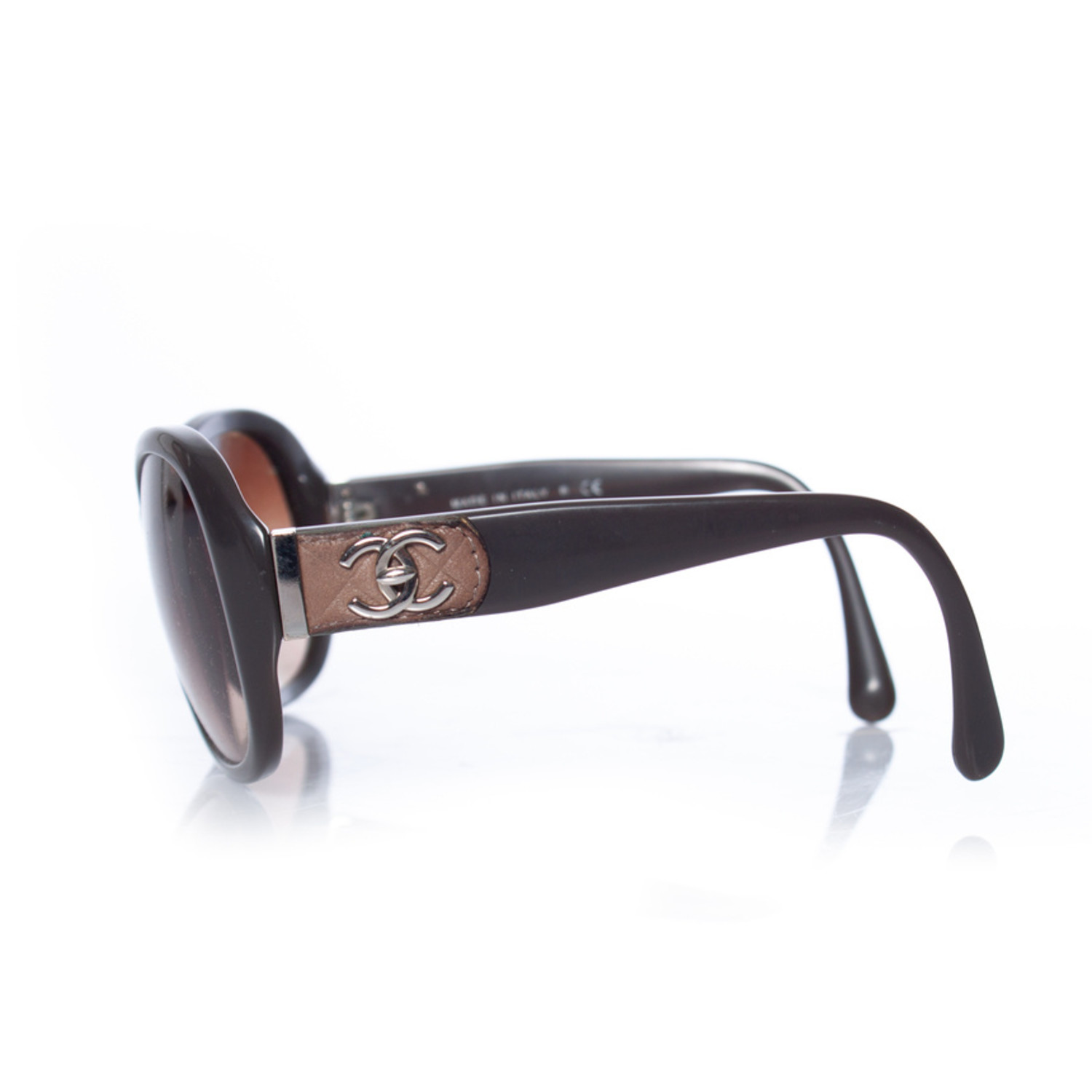 Chanel, brown sunglasses with CC turnlock - Unique Designer  display picture 1