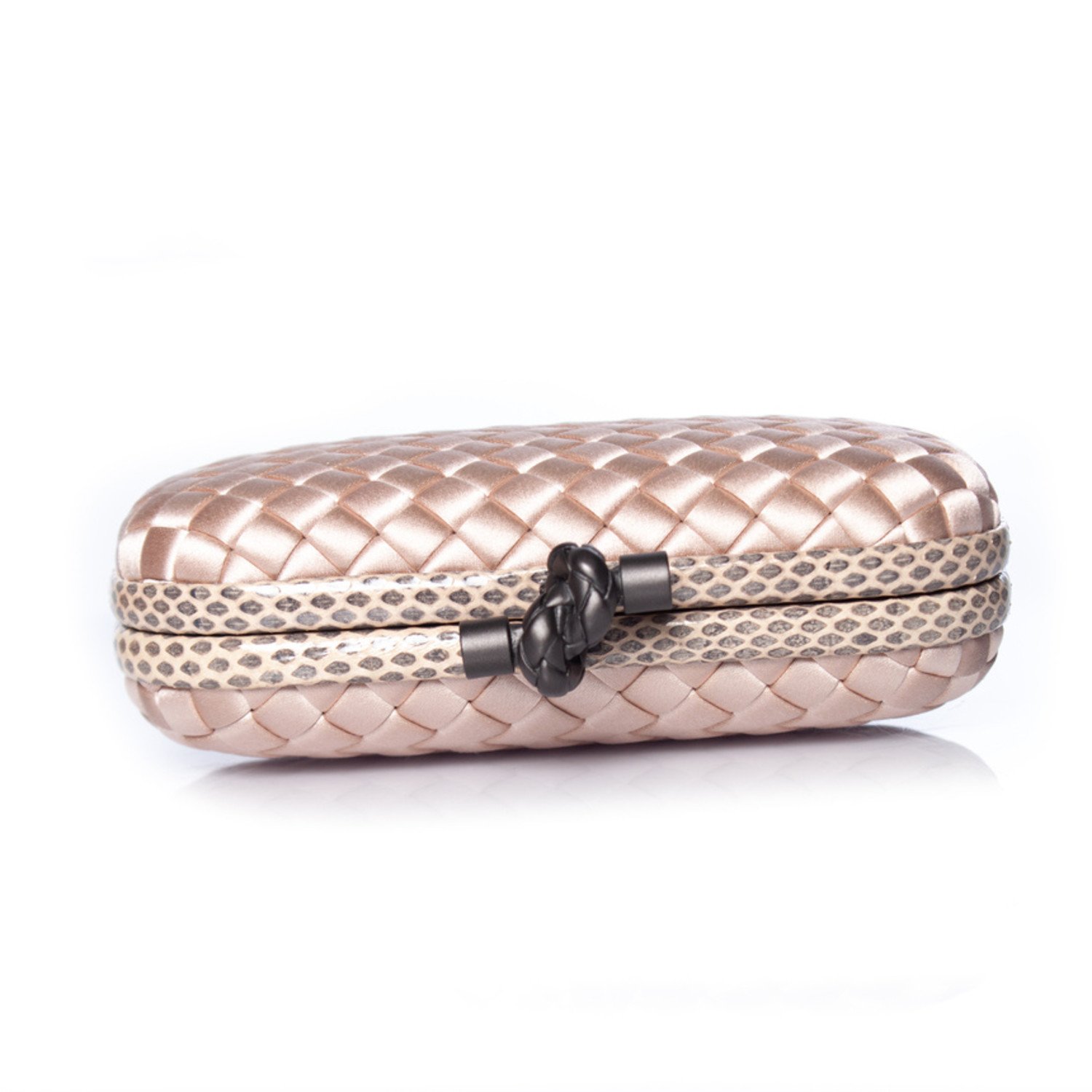 Bottega veneta store stretch knot clutch