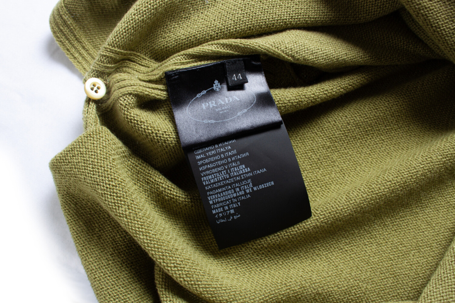 Prada, green cashmere short sleeve sweater - Unique Designer Prada, green cashmere short sleeve sweater - Unique Designer
