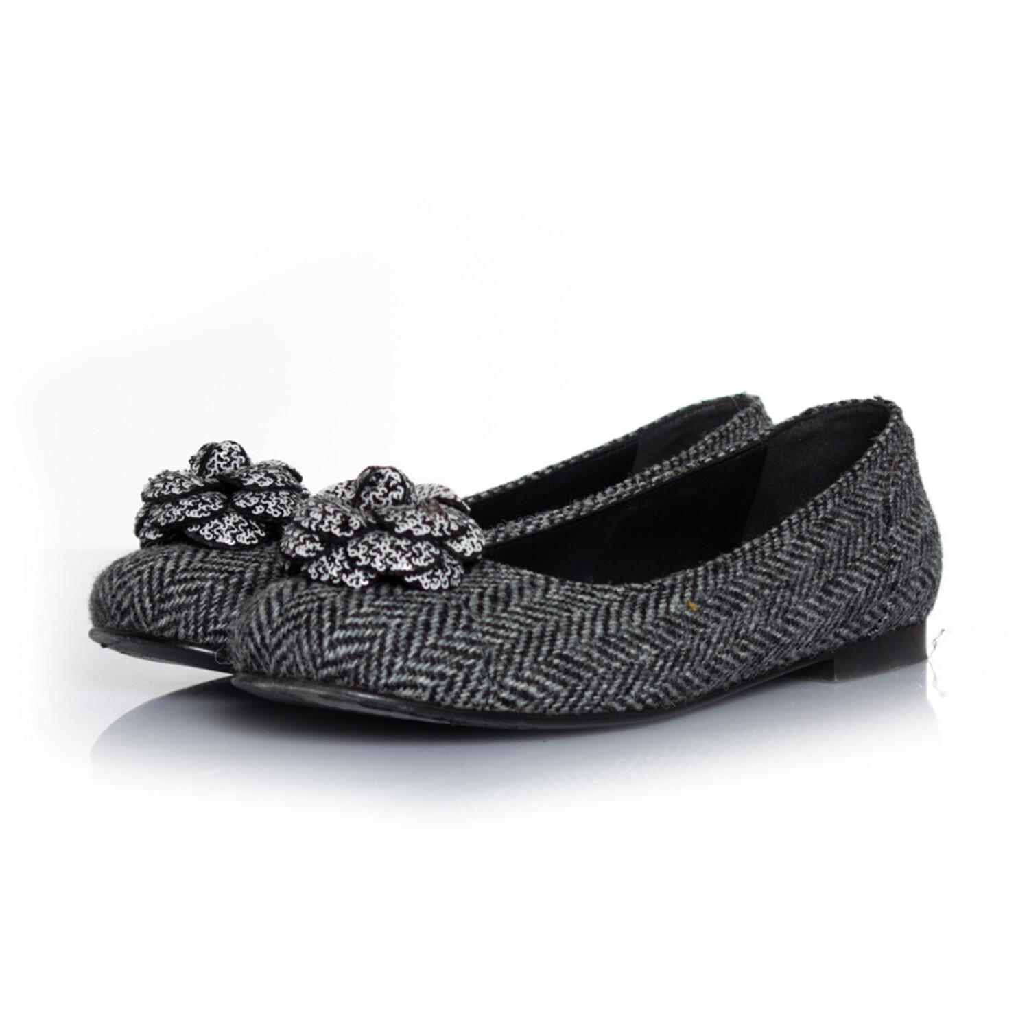 Chanel camellia flats 2025